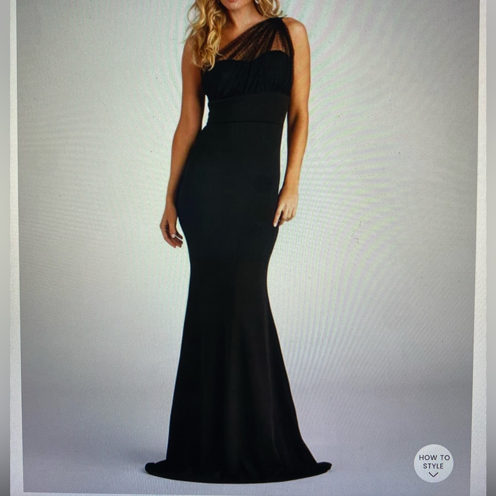 WINDSOR BLACK FORMAL GOWN